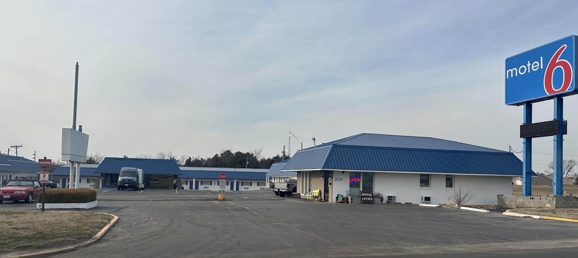 Motel 6 Sullivan Mo Экстерьер фото